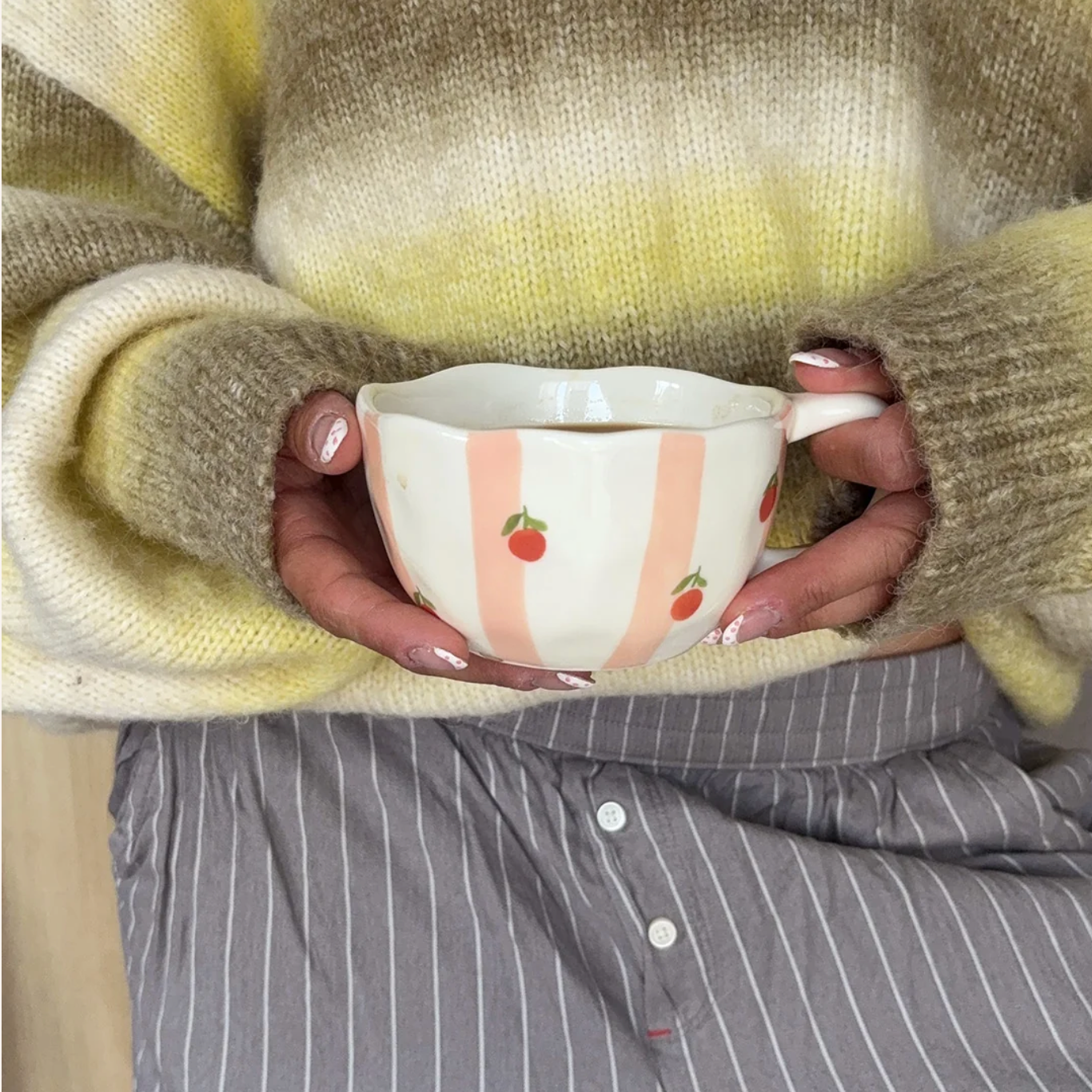 Tasse Rayures d’Oranges — Céramique Pêche & Oranges | Tasse à Café Artisanale