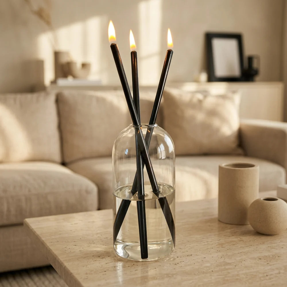 Coffret de chandelles éternelles White Bloom à bâtons noirs – Rome Essence