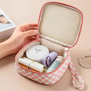 Trousse à maquillage de voyage à damier bleu – Josslyn