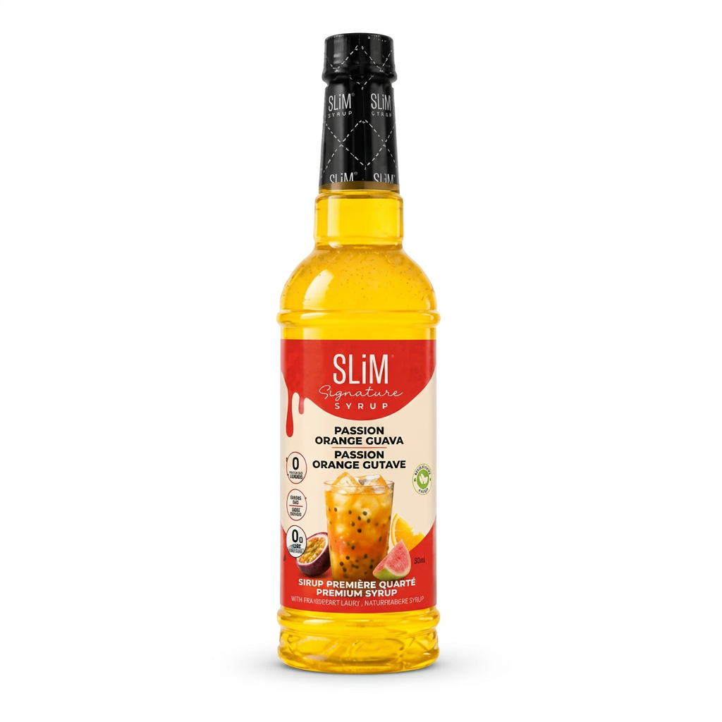 Bouteille de sirop Slim passion orange goyave centrée sur fond blanc, format carré et cadrage serré.