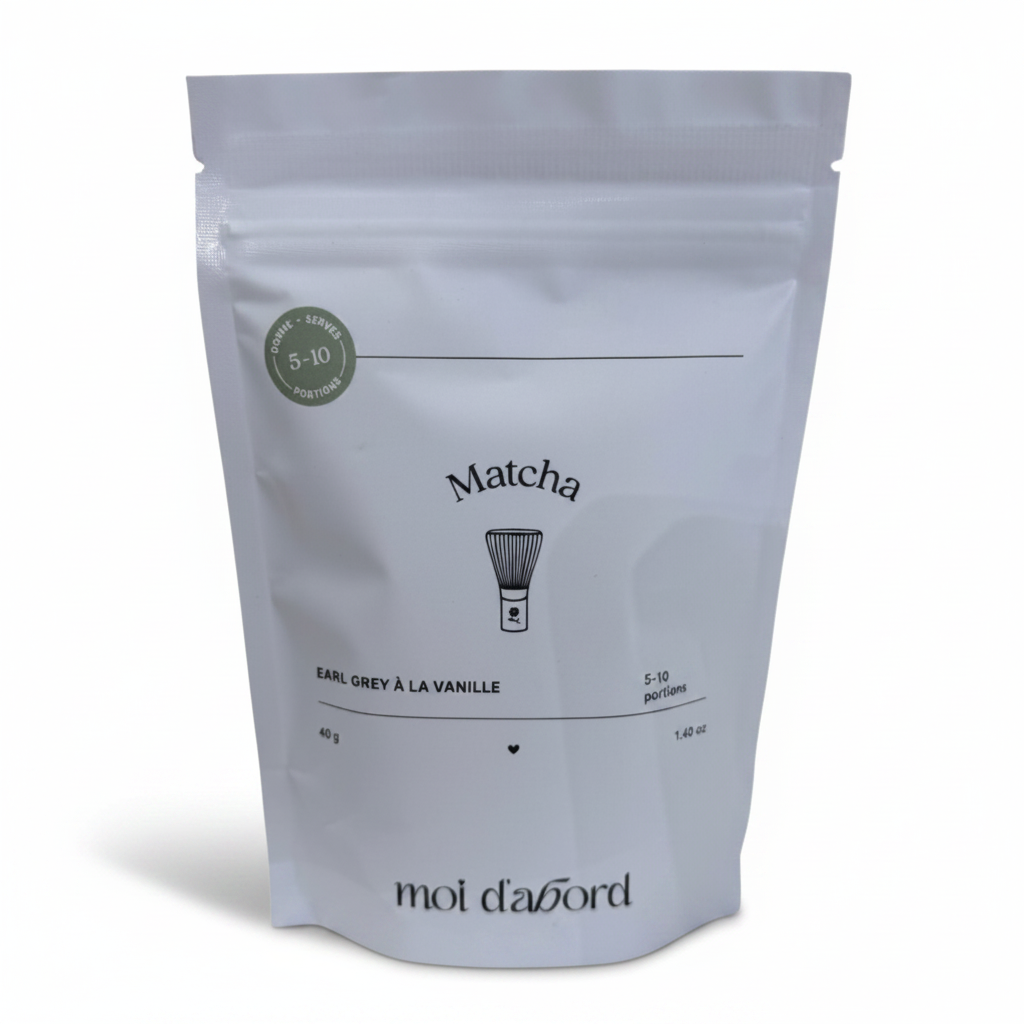 Sachet Matcha Earl Grey à la Vanille Moi d'abord blanc sur fond blanc