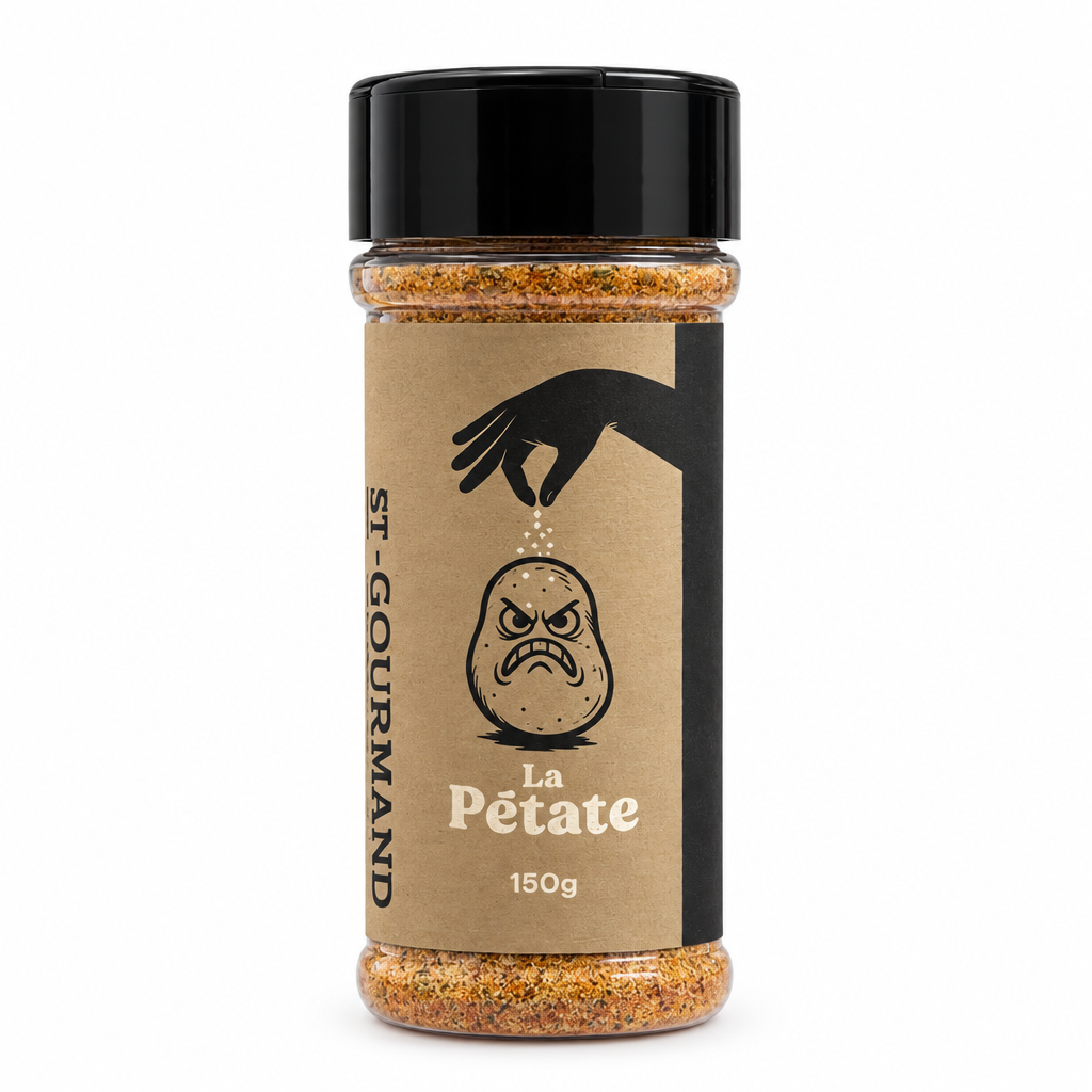 Bouteille d’assaisonnement La Pétate St-Gourmand de 150 g sur fond blanc