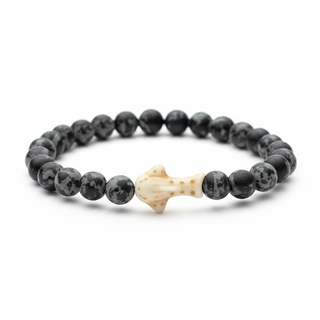Bracelet Fahlo Requin Baleine perles noires mouchetées sur fond blanc